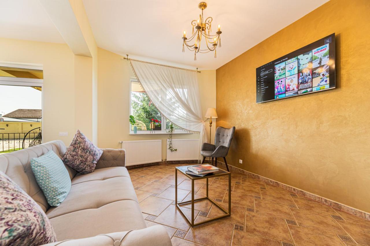 Orchard Villa Braşov Exteriör bild