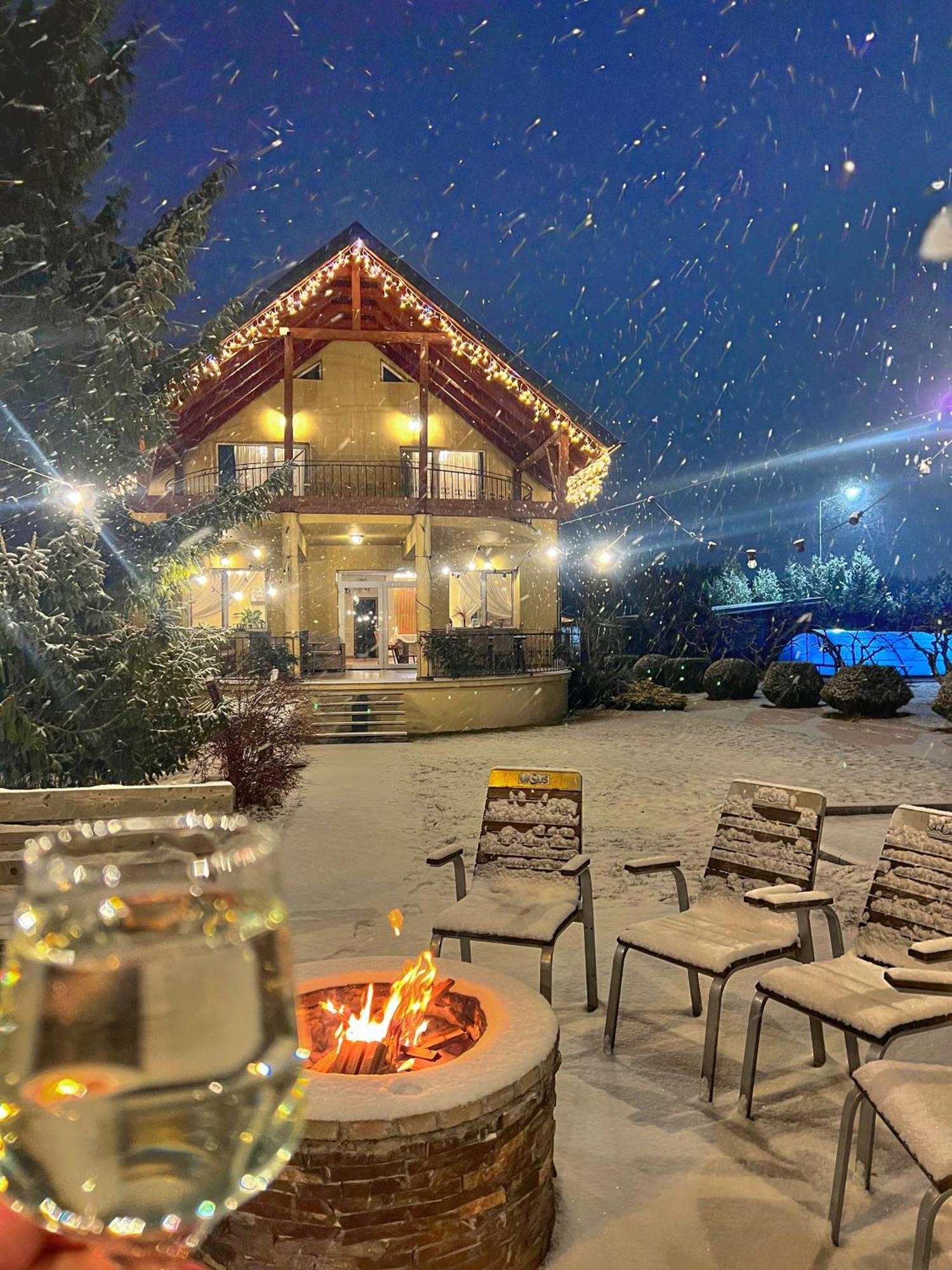 Orchard Villa Braşov Exteriör bild